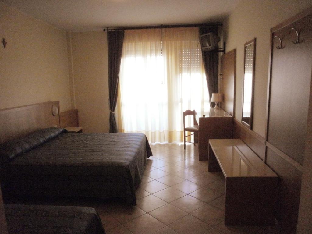 Hotel Manzoni Perugia Szoba fotó